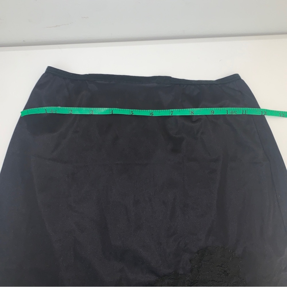 Vintage Wonder Maid Non Cling Black Lace Trimmed Nylon Half Slip W/ Slit Size M - Picture 8 of 14